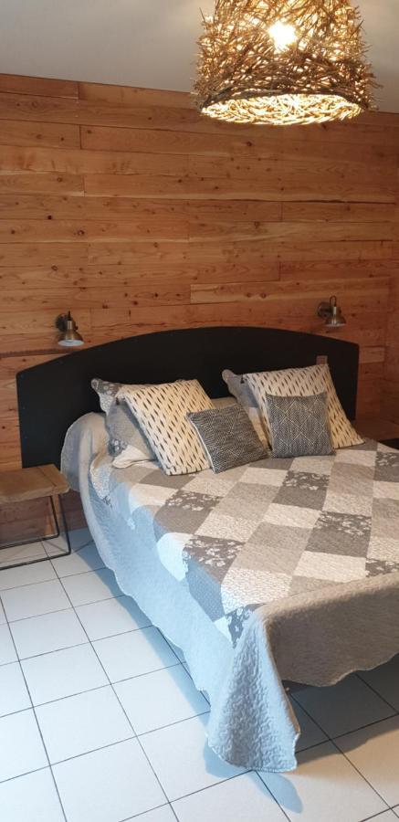 Chambres D'Hotes Des Trouilles Lafrançaise Екстериор снимка